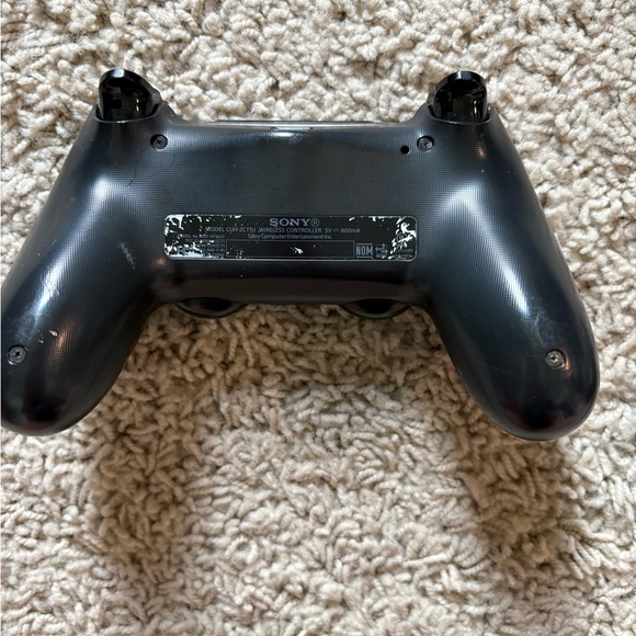 Sony PlayStation 4 500GB Gaming Console with 2 OEM Controller Black‎ WORKS Read✅ - Picture 6 of 8